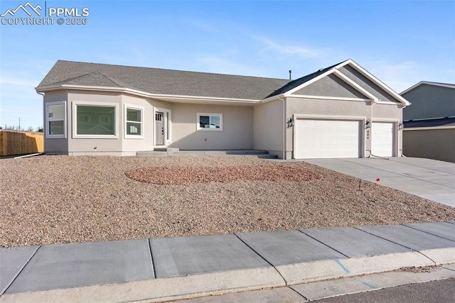 806 Keystone Loop, Canon City, CO 81212