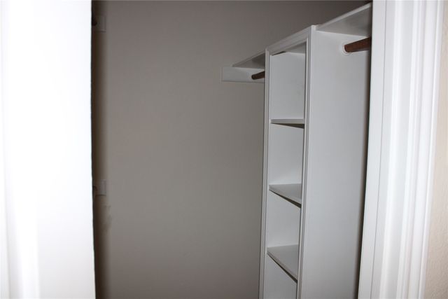 615 Renfro Street, Burleson, TX 76028