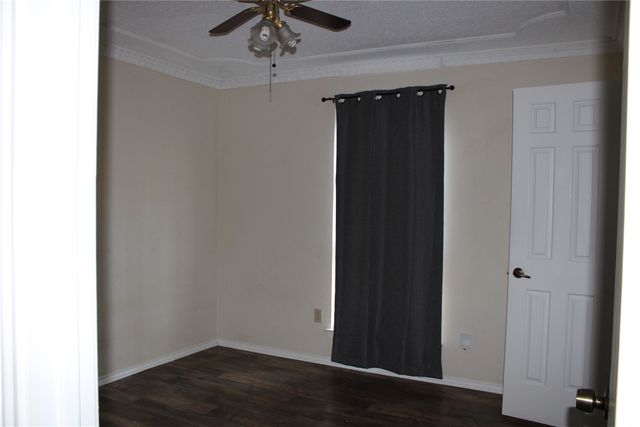 615 Renfro Street, Burleson, TX 76028