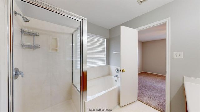 15214 Meredith Lane, College Station, TX 77845