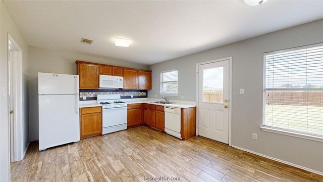 15214 Meredith Lane, College Station, TX 77845