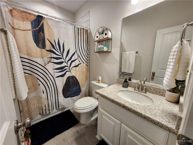 8330 34th Lane, Mcallen, TX 78504