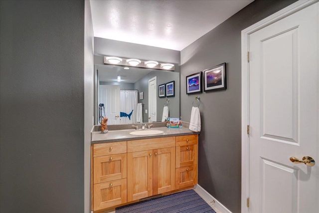 5596 Surrey Lane, Waunakee, WI 53597