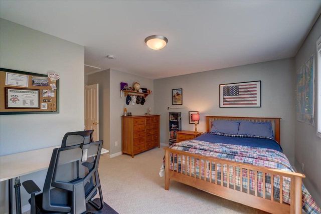 5596 Surrey Lane, Waunakee, WI 53597