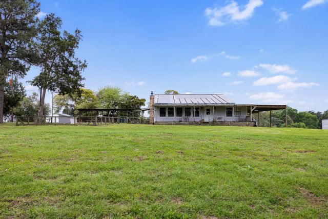 24661 Squirrel Road, New Ulm, TX 78950