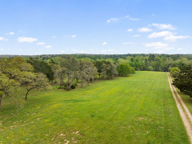 24661 Squirrel Road, New Ulm, TX 78950