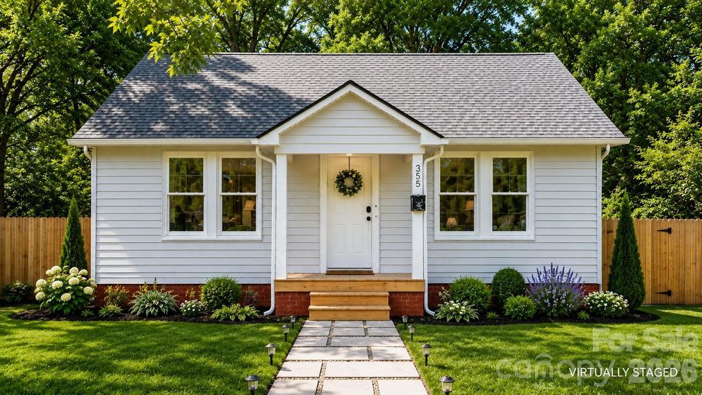 355 15th Avenue NE, Hickory, NC 28601