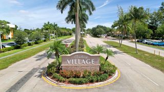210 Wellington E, West Palm Beach, FL 33417