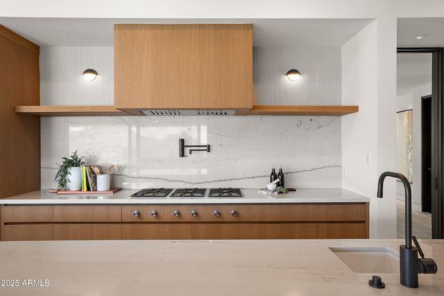 4536 E FOOTHILL Drive, Paradise Valley, AZ 85253