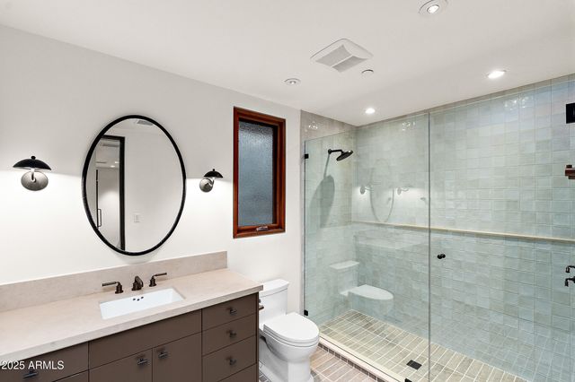 4536 E FOOTHILL Drive, Paradise Valley, AZ 85253