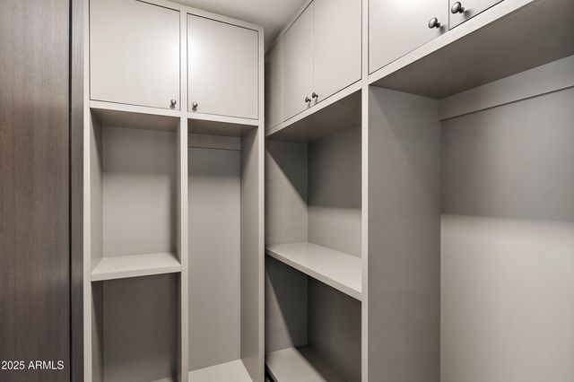 4536 E FOOTHILL Drive, Paradise Valley, AZ 85253