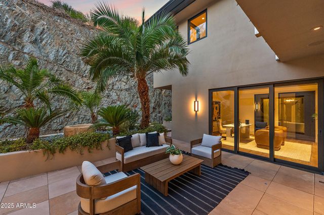 4536 E FOOTHILL Drive, Paradise Valley, AZ 85253