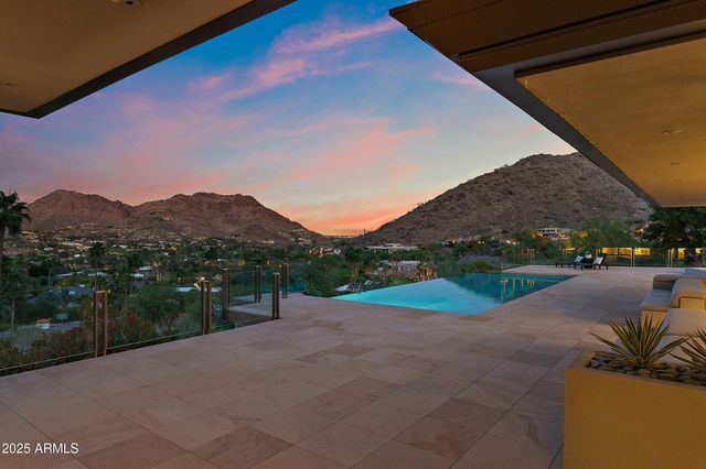 4536 E FOOTHILL Drive, Paradise Valley, AZ 85253