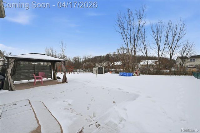 17482 Sunny Crest Drive, Brownstown Charter Township, MI 48174