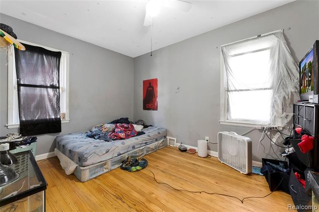 5279 Cadieux Road, Detroit, MI 48224