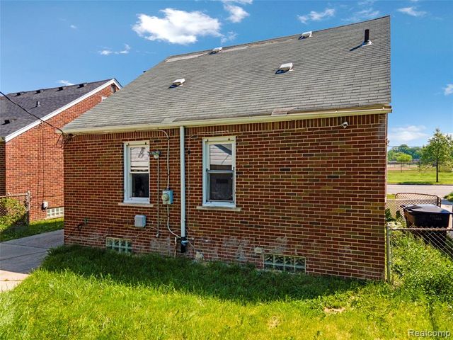 5279 Cadieux Road, Detroit, MI 48224