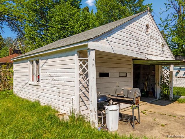5279 Cadieux Road, Detroit, MI 48224
