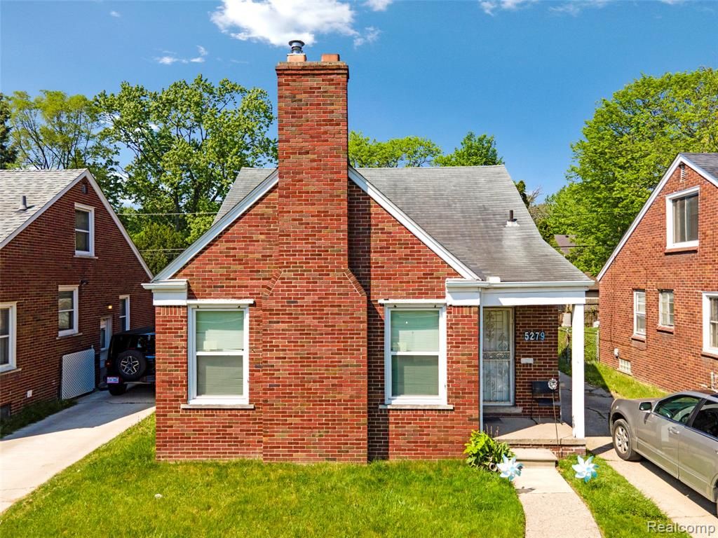 5279 Cadieux Road, Detroit, MI 48224