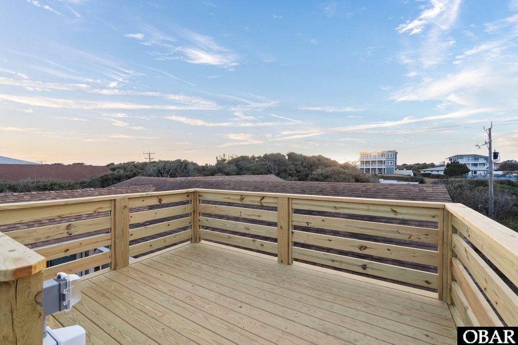 Image 11 of property listing at 5012 Ride Lane, Kitty Hawk, NC 27949