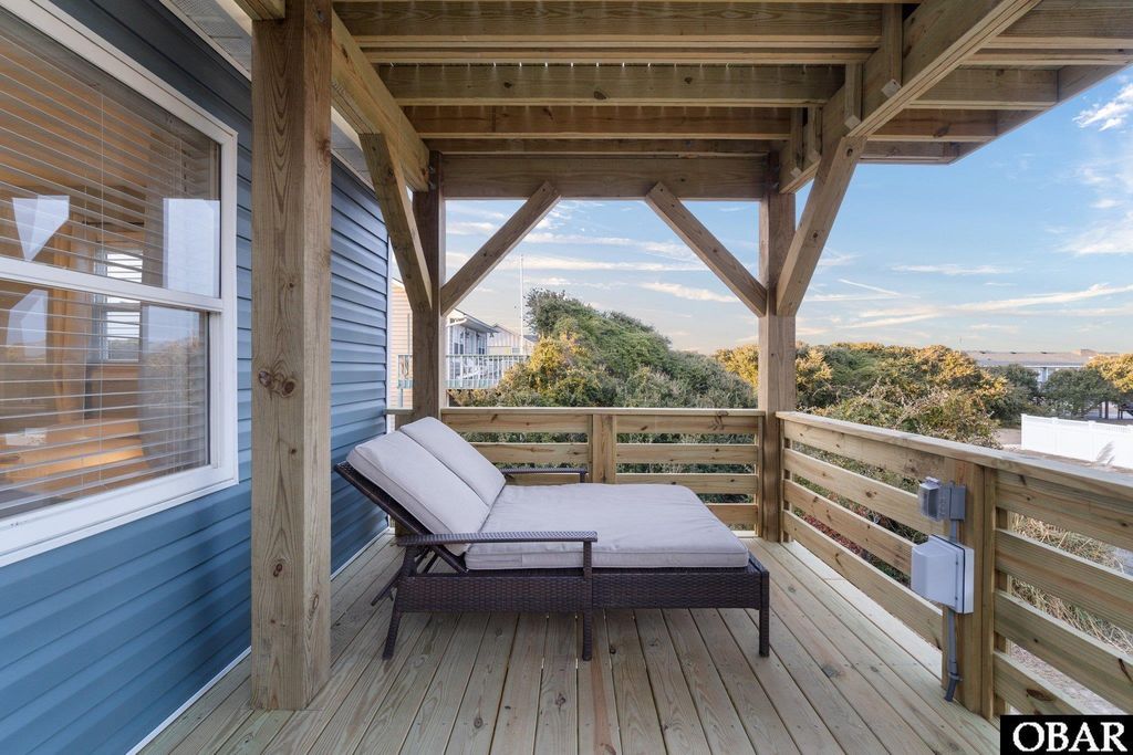 Image 14 of property listing at 5012 Ride Lane, Kitty Hawk, NC 27949