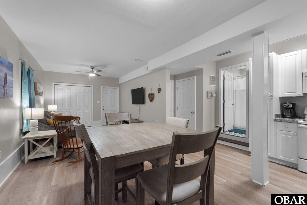 Image 38 of property listing at 5012 Ride Lane, Kitty Hawk, NC 27949