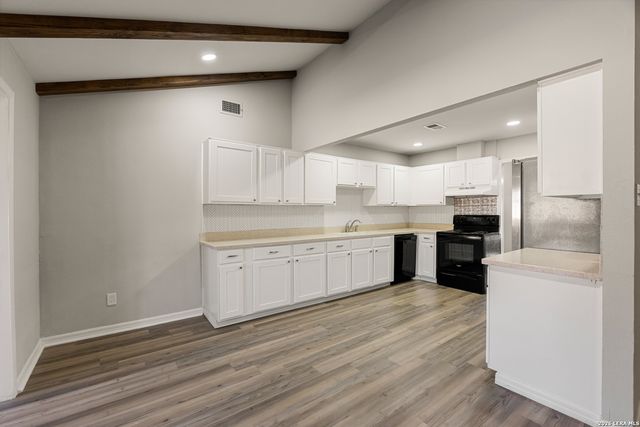 15026 Old Creek St, San Antonio, TX 78217