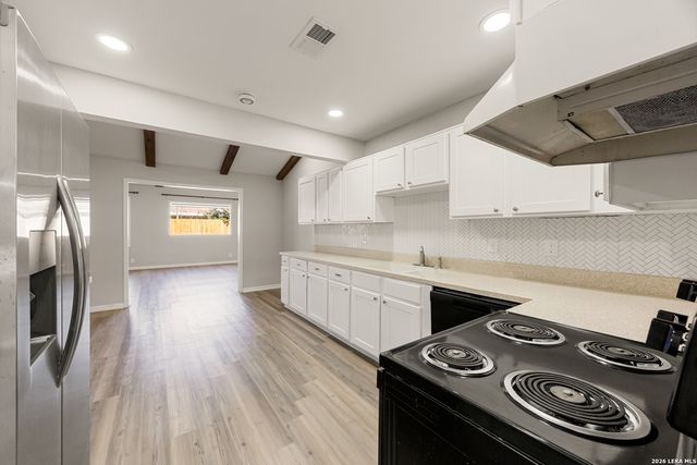 15026 Old Creek St, San Antonio, TX 78217