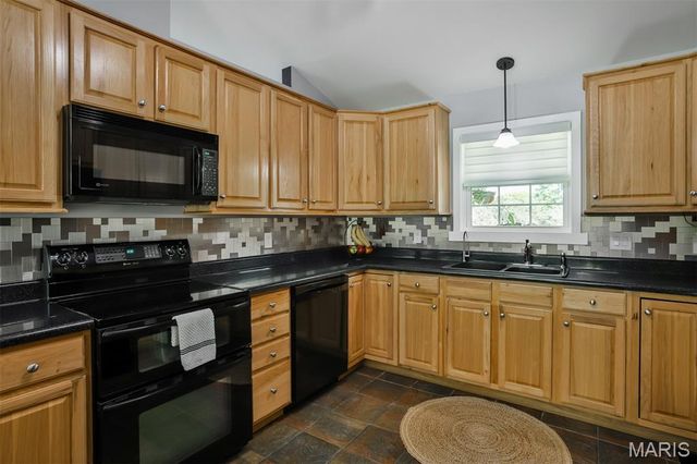 3889 Olde Mill Drive, Byrnes Mill, MO 63051