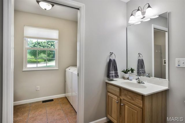 3889 Olde Mill Drive, Byrnes Mill, MO 63051