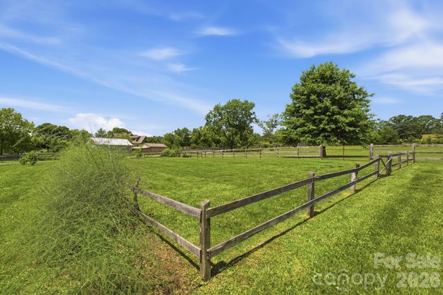 114 Cane Creek Ranch Drive, Fletcher, NC 28732