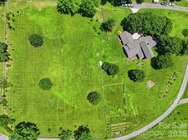114 Cane Creek Ranch Drive, Fletcher, NC 28732