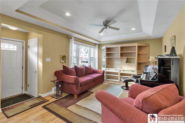 180 Bering Avenue, Tonawanda, NY 14223