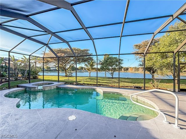 12459 Muddy Creek LN, Fort Myers, FL 33913