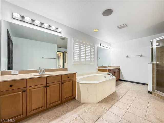 12459 Muddy Creek LN, Fort Myers, FL 33913