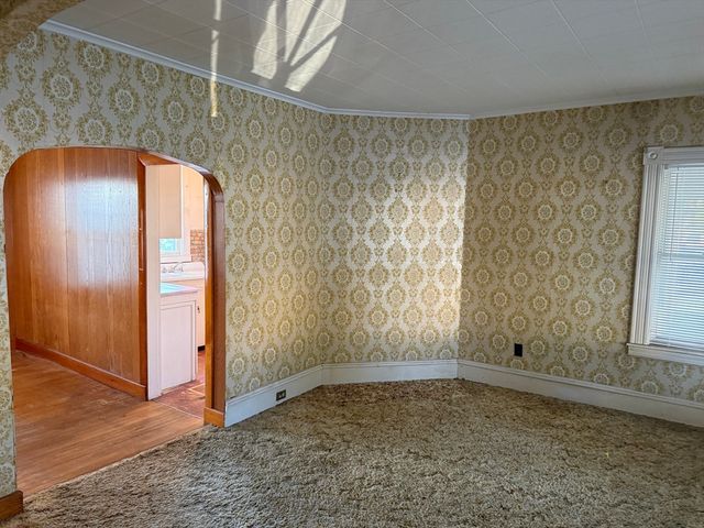 160 Hampshire St, Lowell, MA 01850