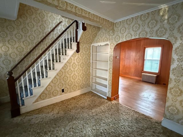 160 Hampshire St, Lowell, MA 01850