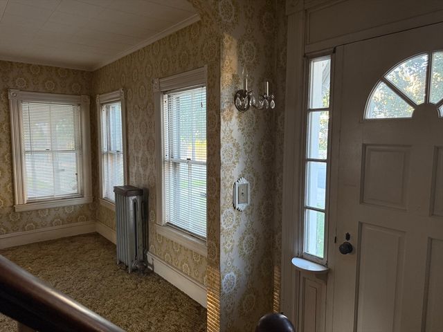 160 Hampshire St, Lowell, MA 01850