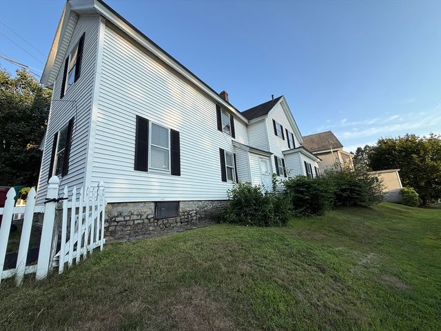 160 Hampshire St, Lowell, MA 01850