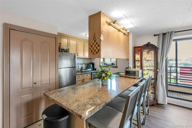 725 Miller Avenue 241, Freeport, NY 11520