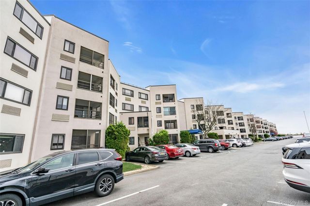 725 Miller Avenue 241, Freeport, NY 11520