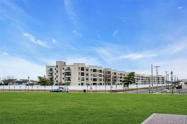 725 Miller Avenue 241, Freeport, NY 11520