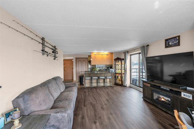 725 Miller Avenue 241, Freeport, NY 11520