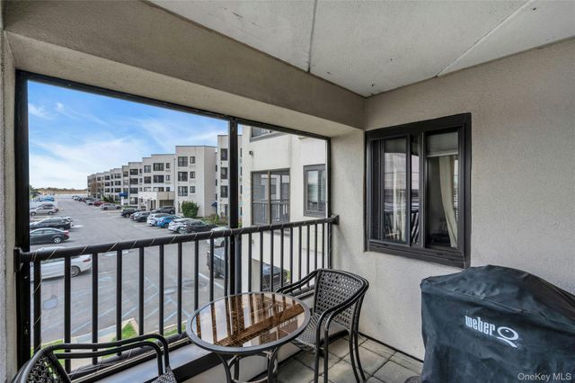 725 Miller Avenue 241, Freeport, NY 11520