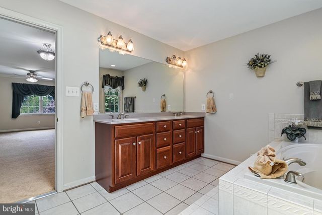 203 MORGANS RIDGE CT, La Plata, MD 20646