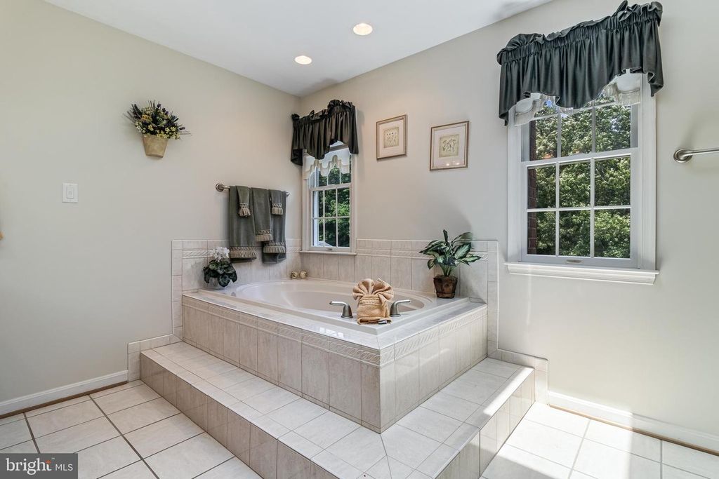 Image 41 of property listing at 203 MORGANS RIDGE CT, La Plata, MD 20646