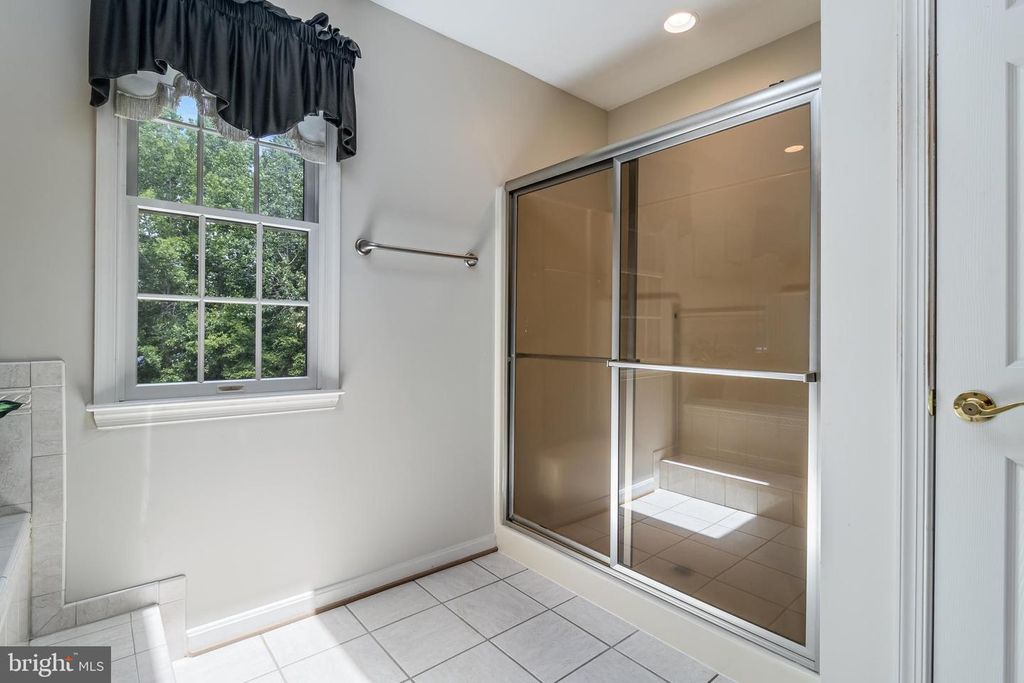 Image 42 of property listing at 203 MORGANS RIDGE CT, La Plata, MD 20646