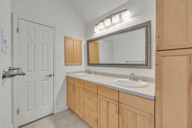 3354 Summerfield Drive, Grapevine, TX 76051