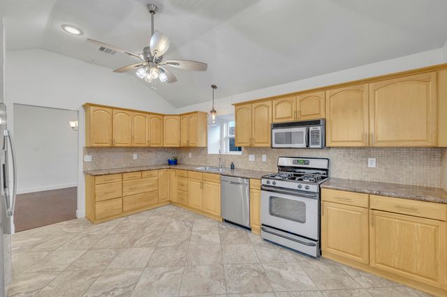 3354 Summerfield Drive, Grapevine, TX 76051