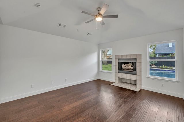 3354 Summerfield Drive, Grapevine, TX 76051