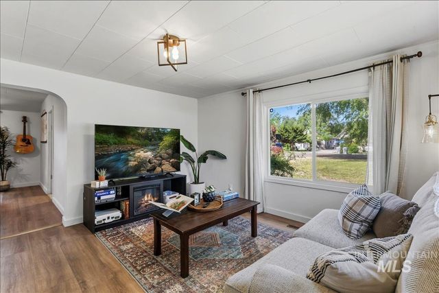 404 S Fern St., Nampa, ID 83686